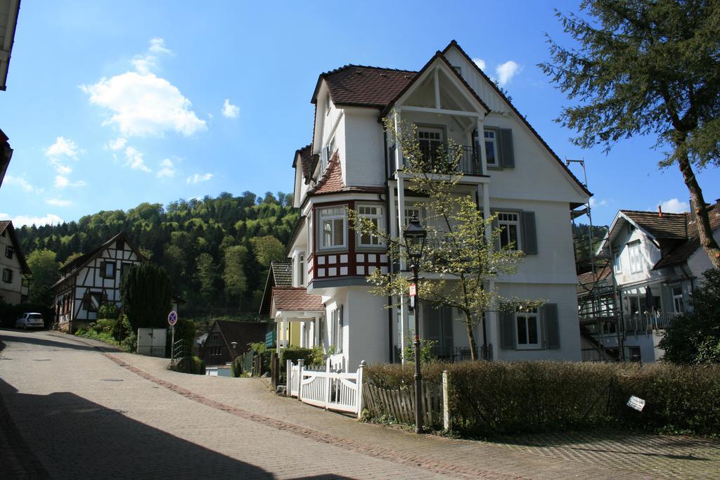Gaestehaus Villa Lina Bad Herrenalb Exterior photo